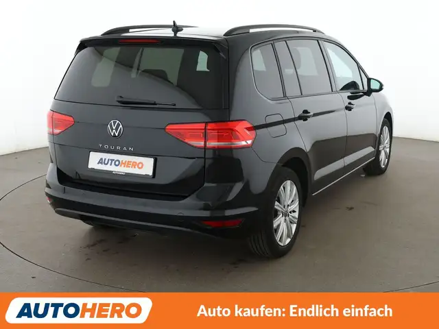 Volkswagen Touran view 6