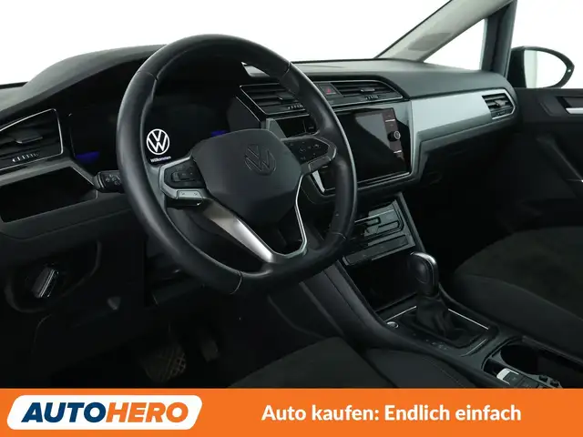 Volkswagen Touran view 11