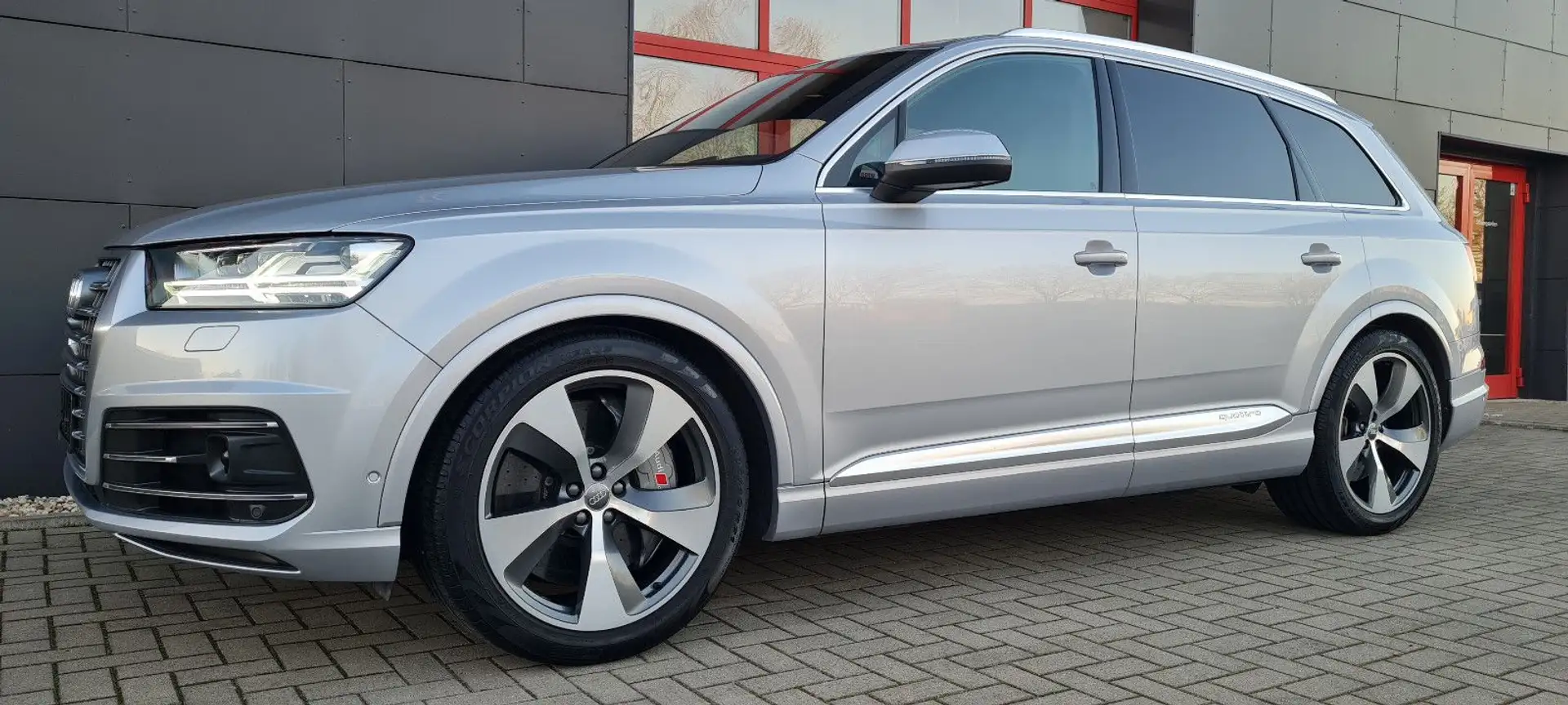 Audi SQ7 4.0 TDI qu Keramik HeadUp Nachtsicht Standhz Argent - 2