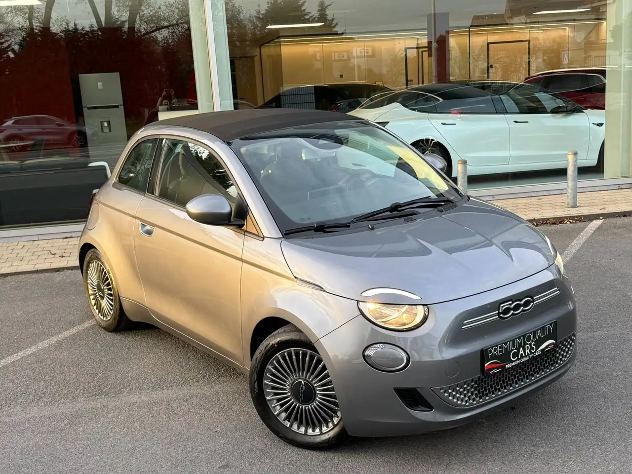 Fiat 500 E 42 kwh / ICON / CARPLAY / SENSOREN / NAVI / AIRCO, миниатюра 4