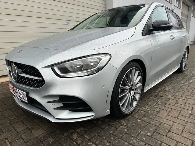 Mercedes-Benz B 220 d 4Matic AMG Line AHK Kamera
