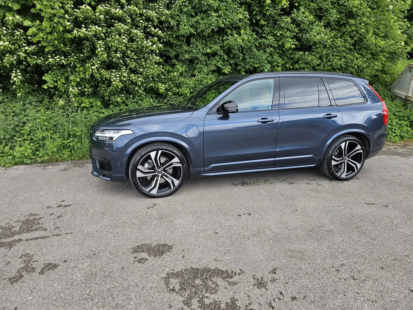 Volvo XC90 Hybrid Allrad T8 AWD Recharge PHEV Ultimate Dark G Blau - 2