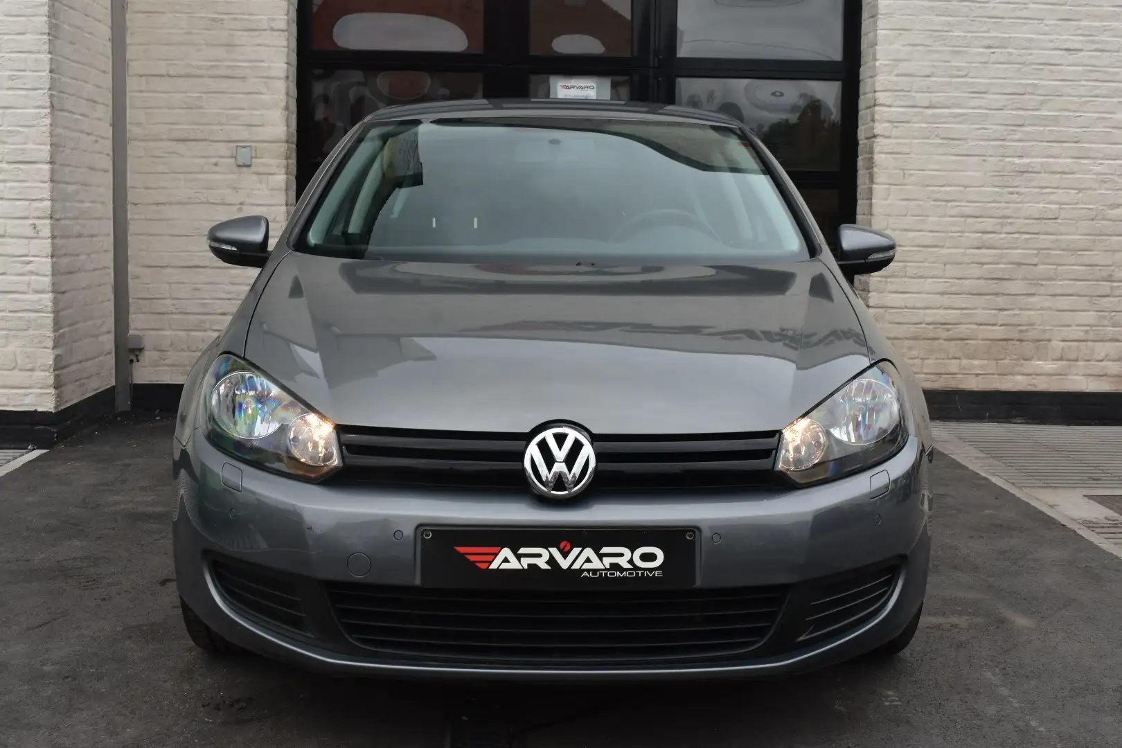 Volkswagen Golf 1.4i / Carplay / PDC / Verw Zetels / Garantie Grijs - 2