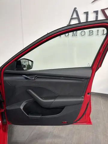 Skoda Octavia view 9