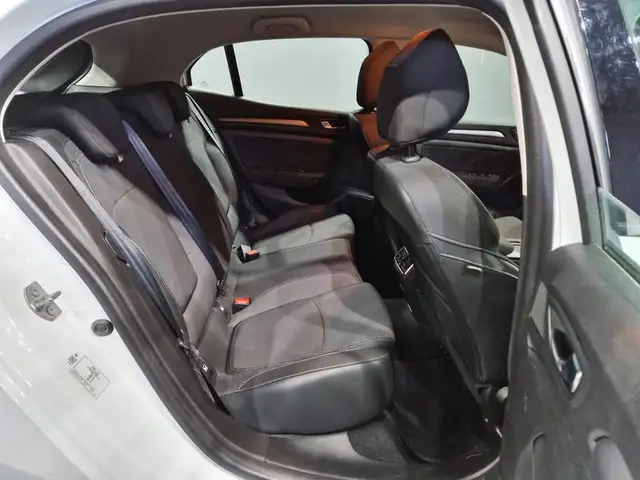 Renault Megane view 11