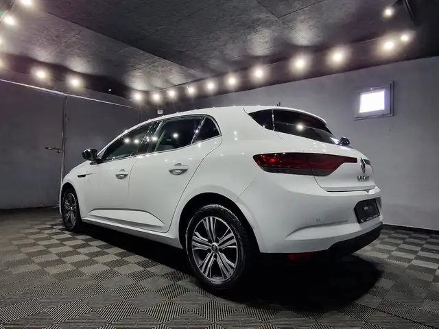 Renault Megane view 3