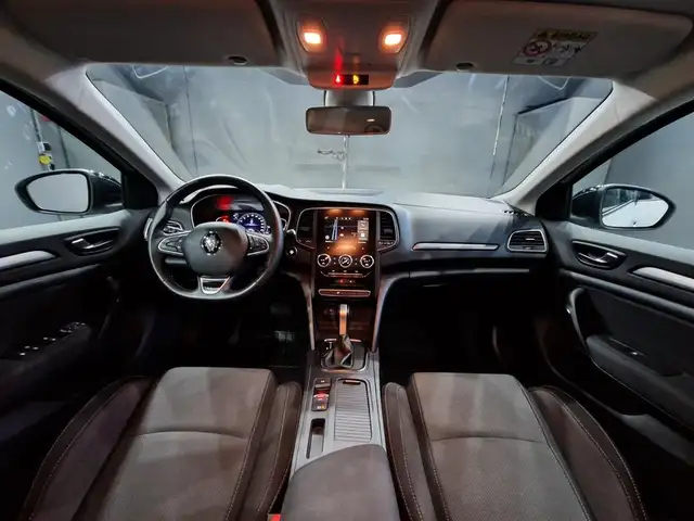 Renault Megane view 12