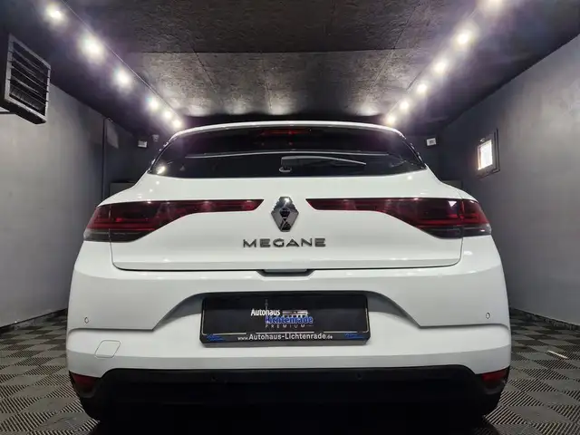 Renault Megane view 7