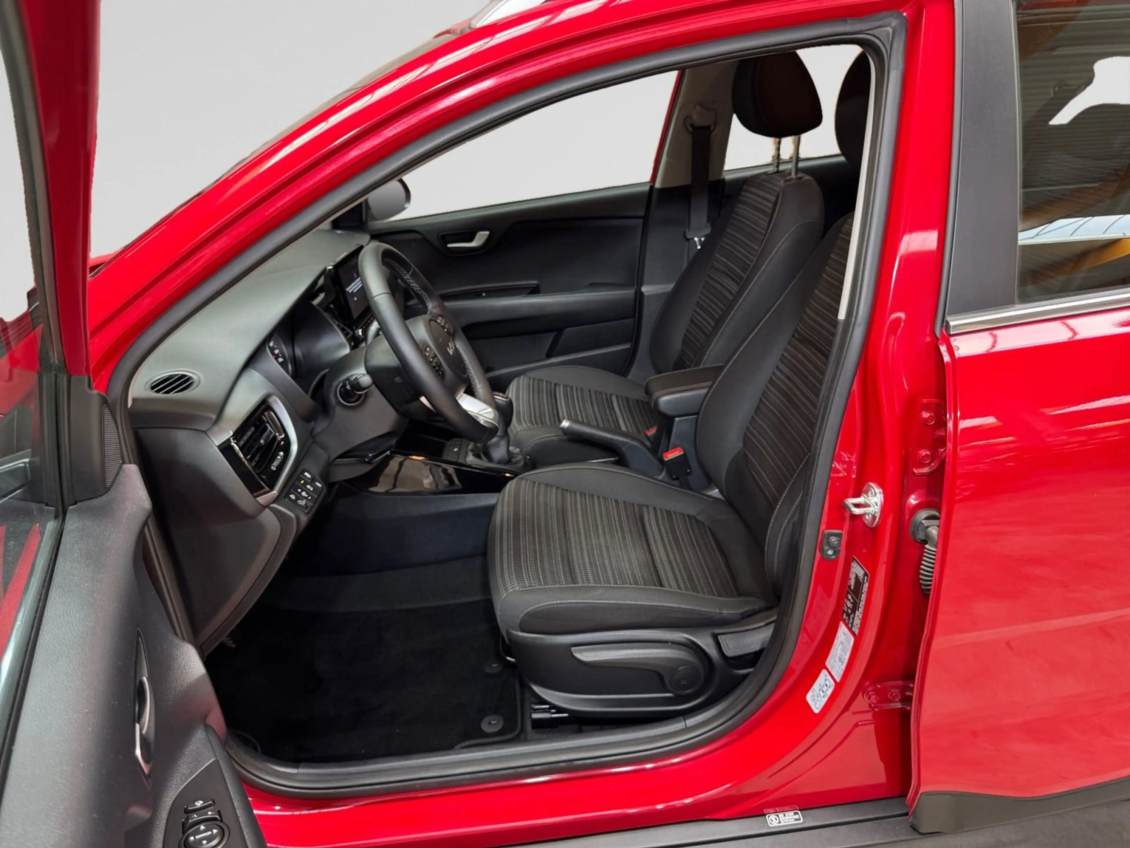 Kia Stonic Pulse 1.0 100cv — photo 5