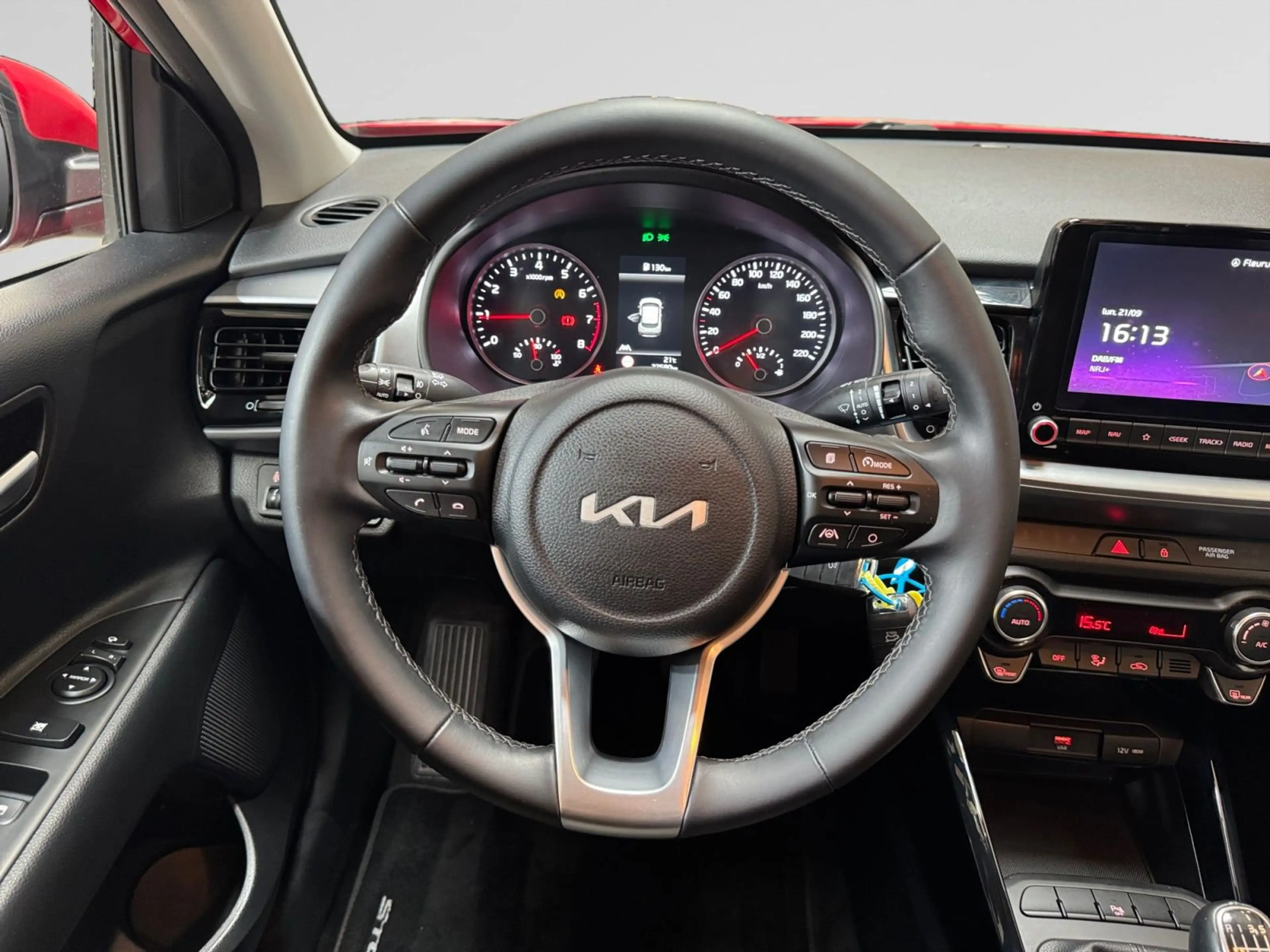 Kia Stonic Pulse 1.0 100cv — photo 9