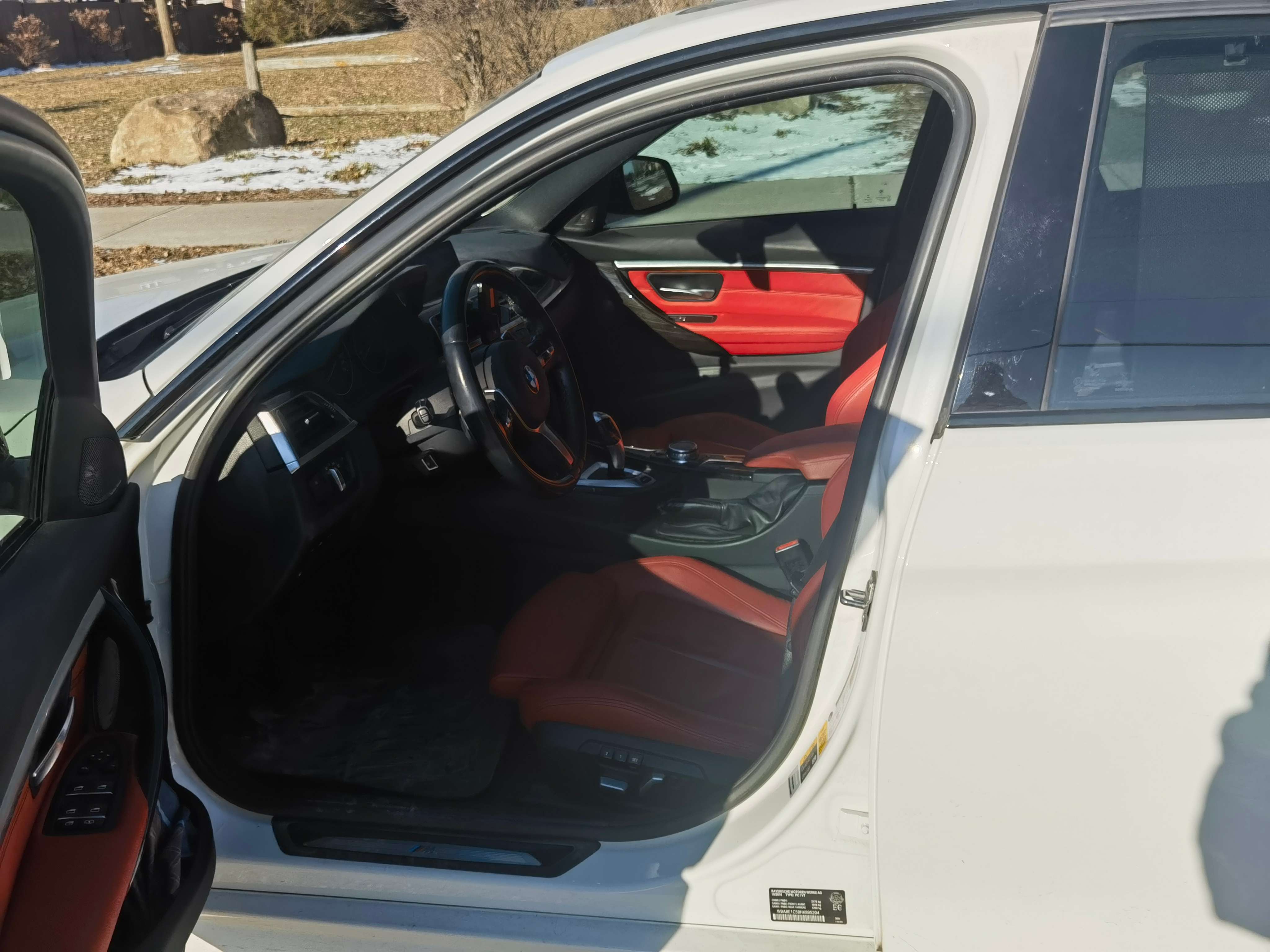 2017 BMW 3 Series 4dr Sdn 330e Plug-In Hybrid RWD thumb 7