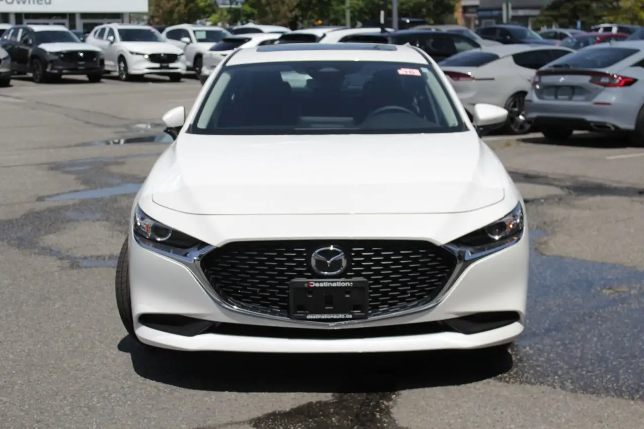 Mazda 3 снимка Mazda 3