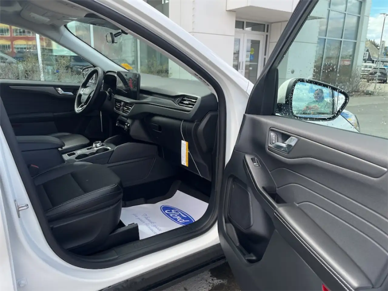 Ford Escape снимка Ford Escape