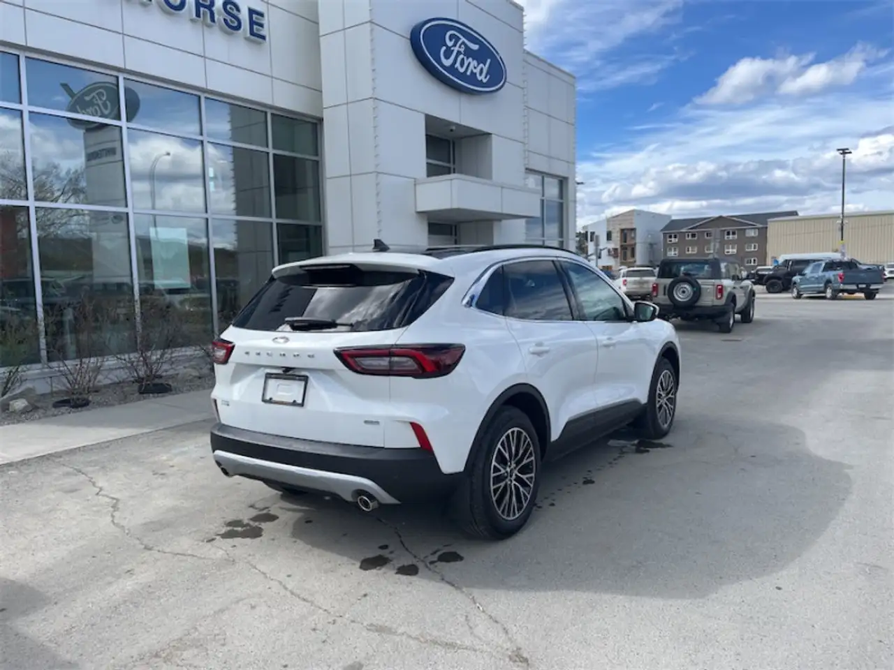 Ford Escape снимка Ford Escape