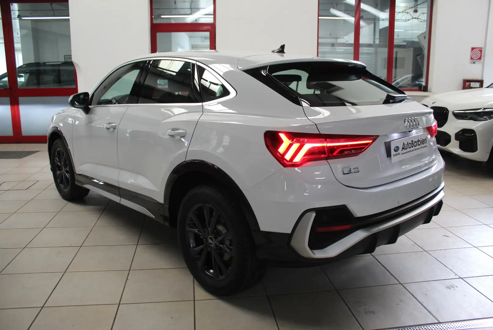 Audi Q3 SPB 35 TDI S LINE - visibile in sede - SPORTBACK Fehér - 2