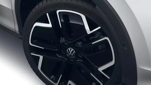 Volkswagen T-Roc view 4
