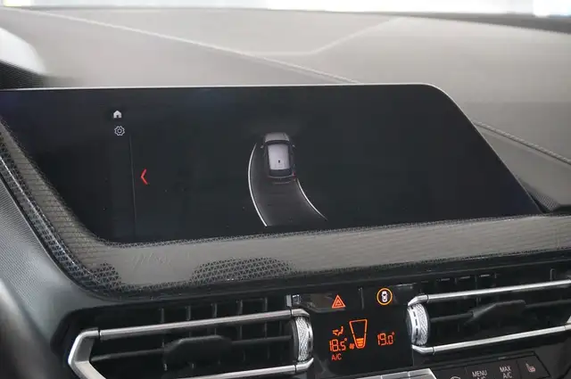 BMW 1 Series view 28