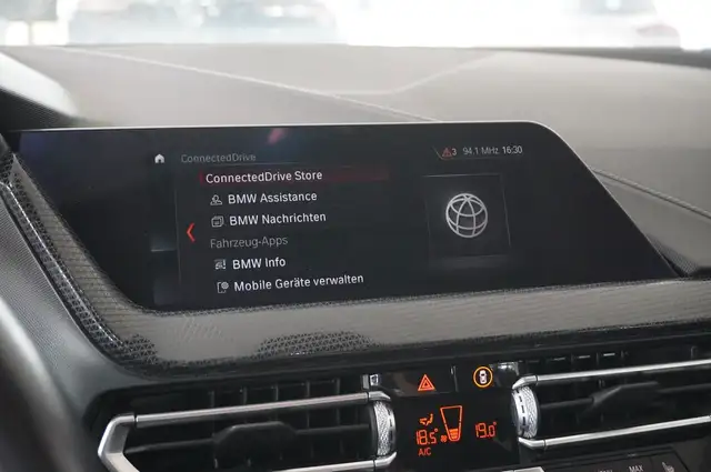 BMW 1 Series view 26