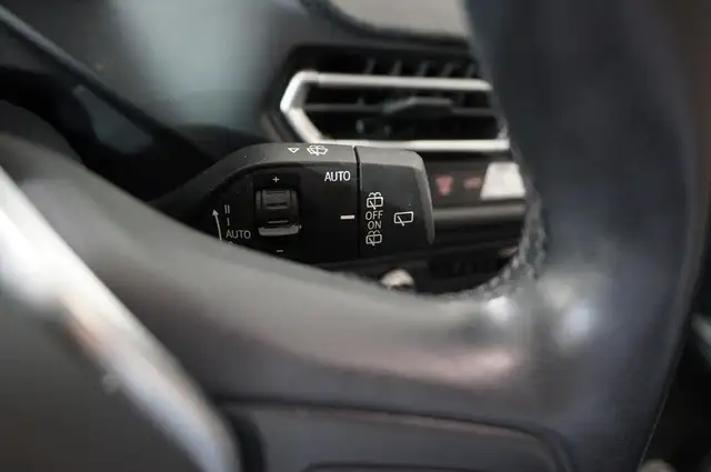 BMW 1 Series view 21