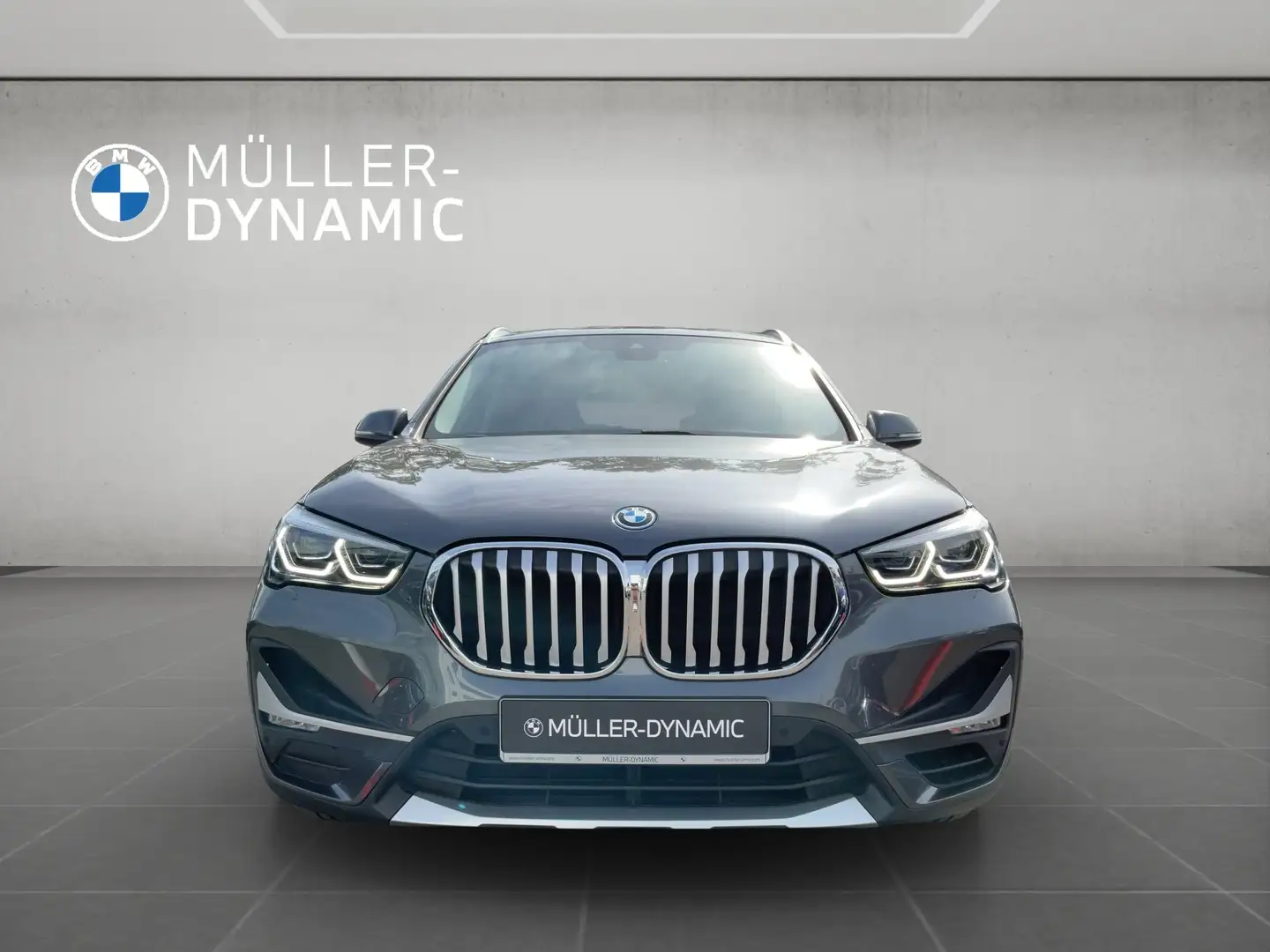 BMW X1 xDrive25e xLINE LED HIFI AHK PDC NAVI+ KOMFORTZUG Grau - 2
