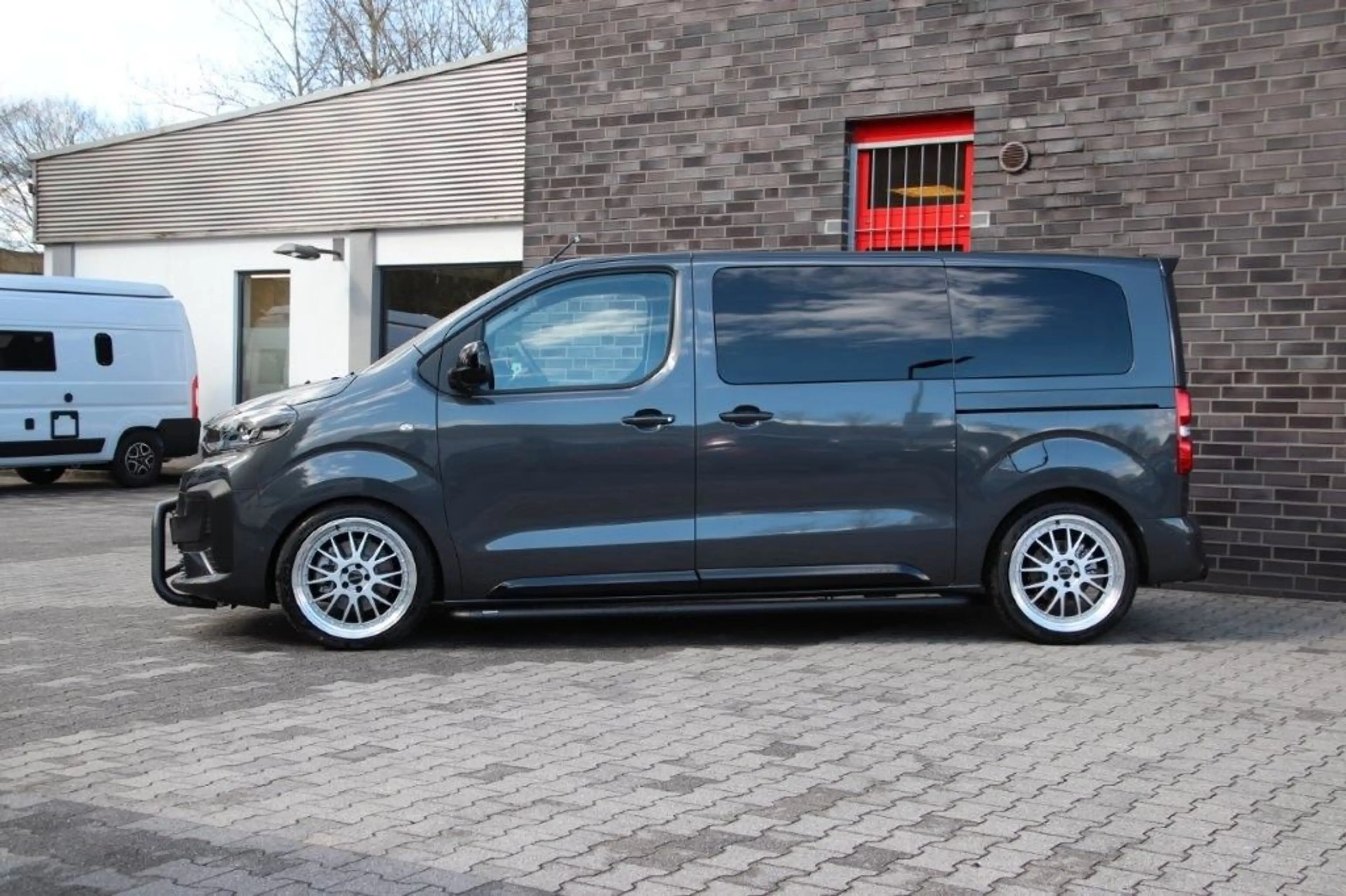 Citroen Spacetourer 2.2 HDi 180 M Max *Musketierumbau* — photo 6
