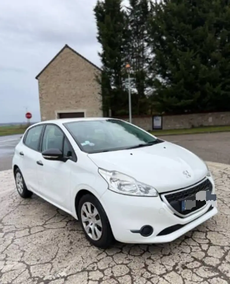Peugeot 208 1.0 VTi 68ch BVM5 Business