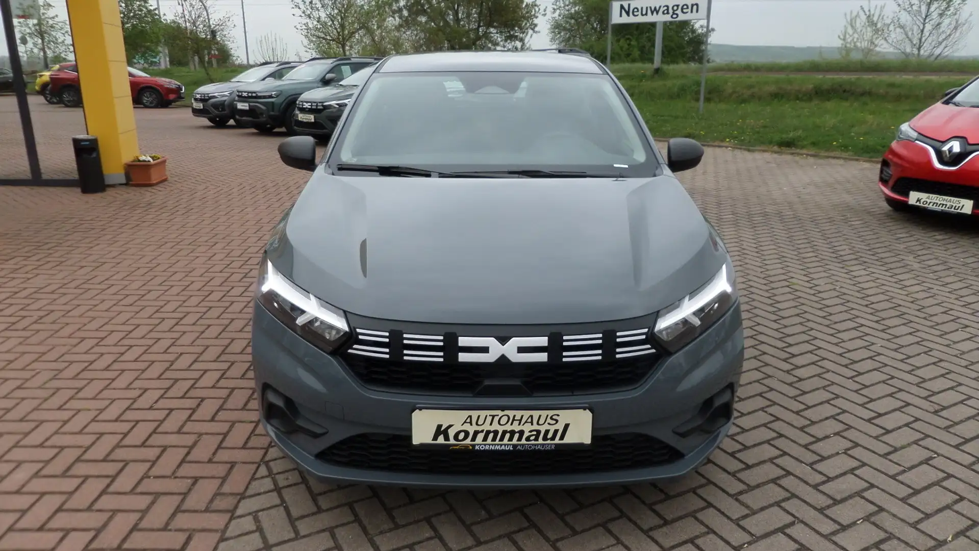 Dacia Sandero III Essential TCe 90 PS mit Klima Einparkhilfe hin Gris - 2