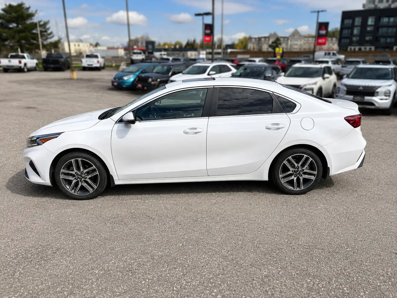 Kia Forte снимка Kia Forte