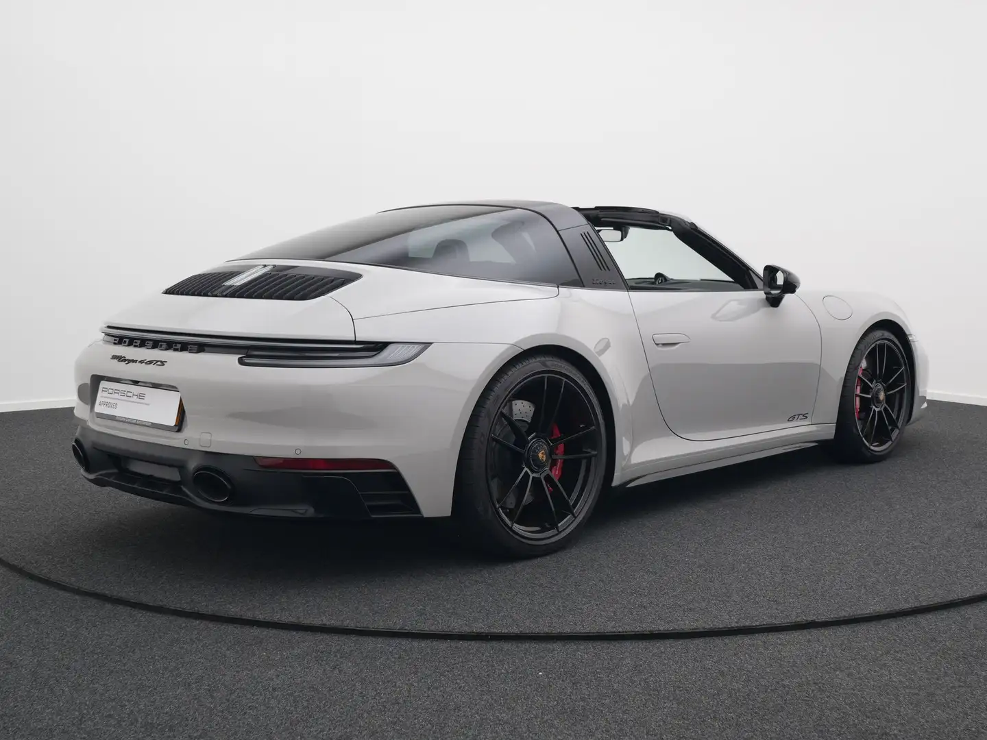 Porsche 992 Targa 4 GTS Grijs - 2