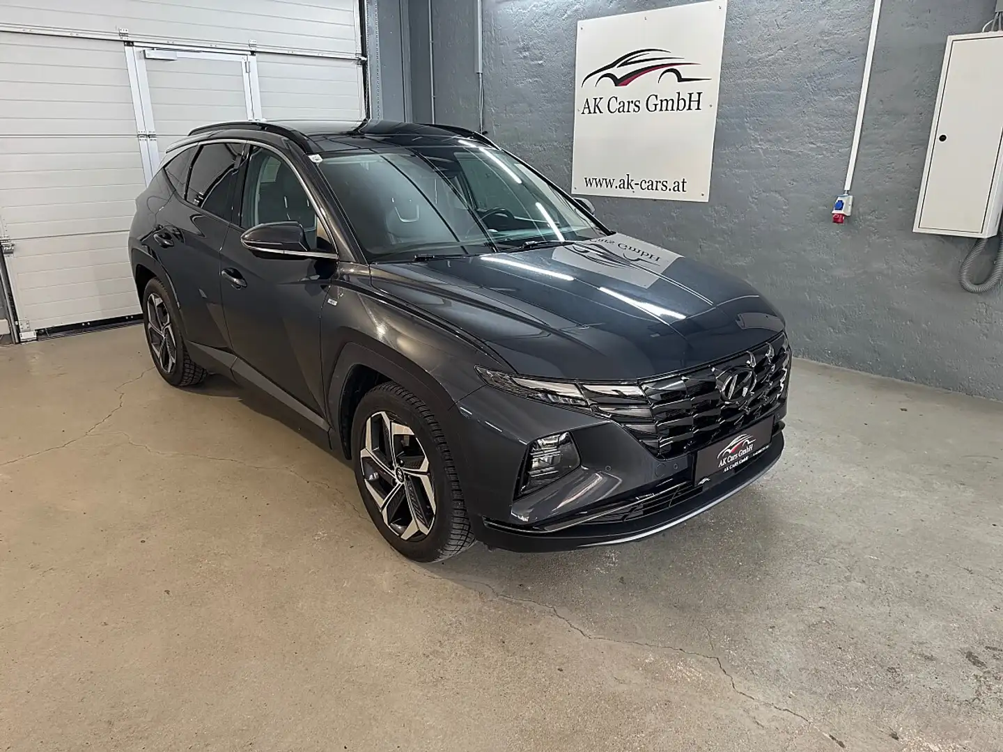 Hyundai TUCSON Tucson 1,6 T-GDI 4WD 48V Prestige Line DCT*Mega... Grau - 2