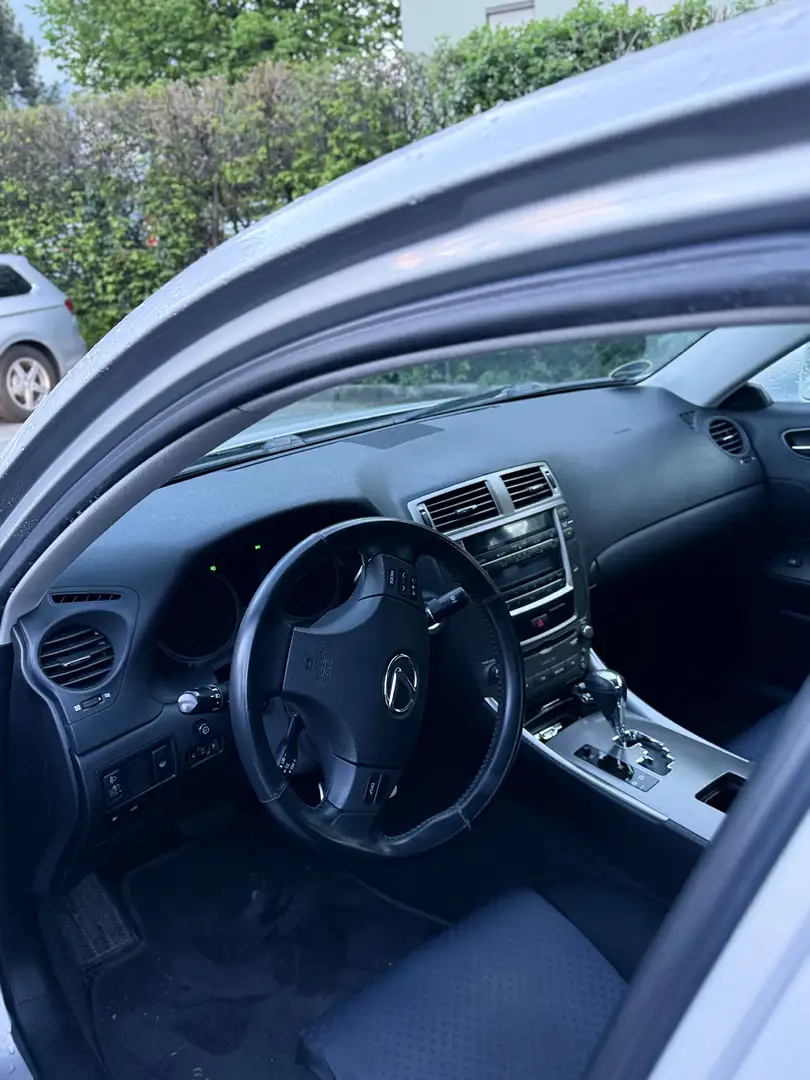 Lexus IS 250 Aut. Luxury Line - 1