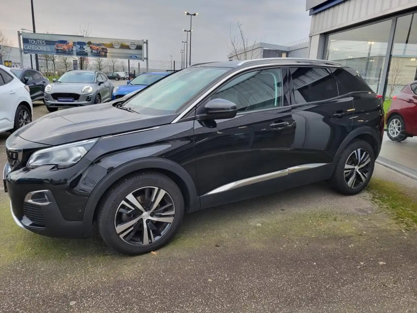 Peugeot 3008 1.5 BlueHDi 130ch S\u0026S Allure Pack EAT8 Noir - 2