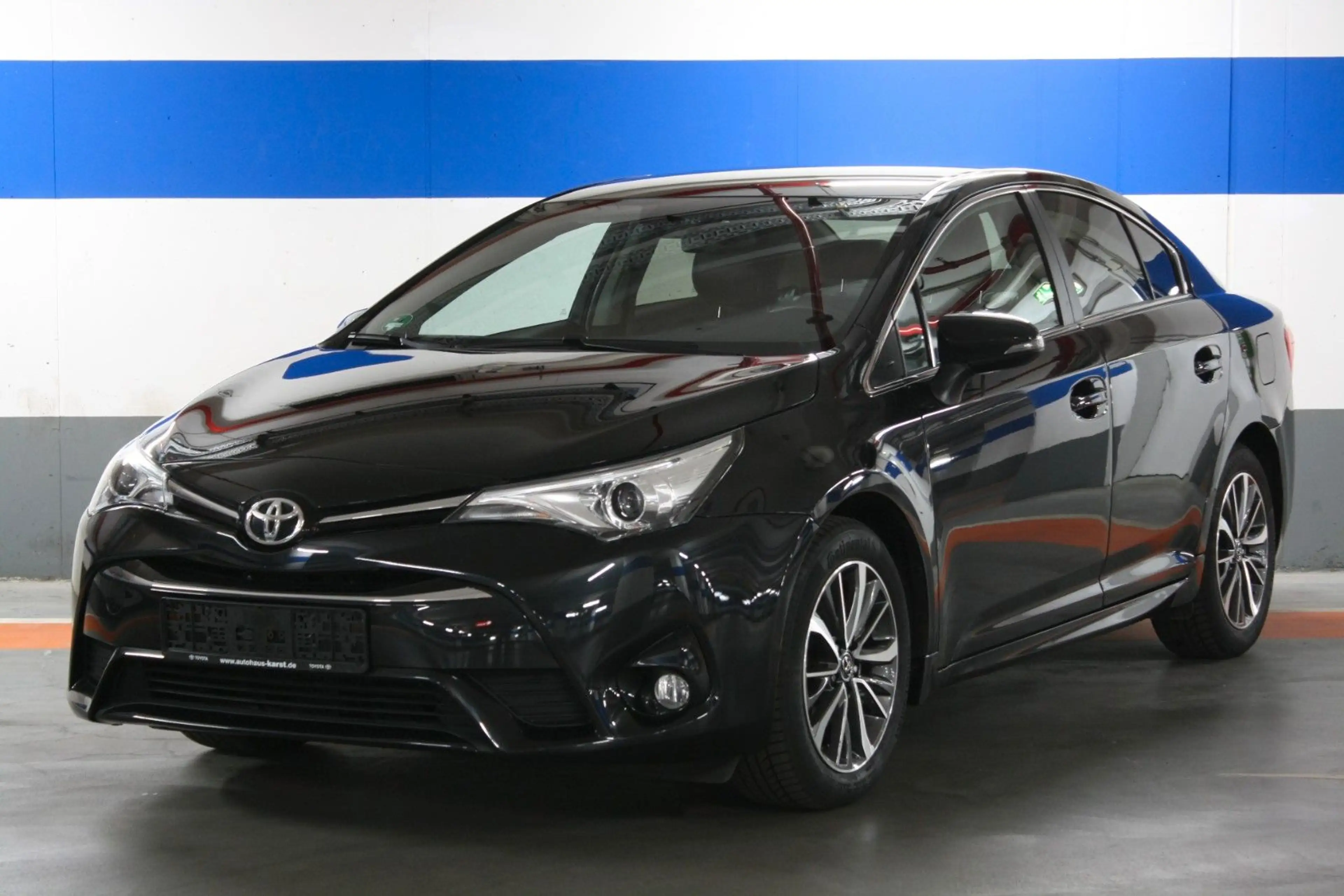 Toyota Avensis 1,8L Business Edition 4-Türig LEDER — photo 2