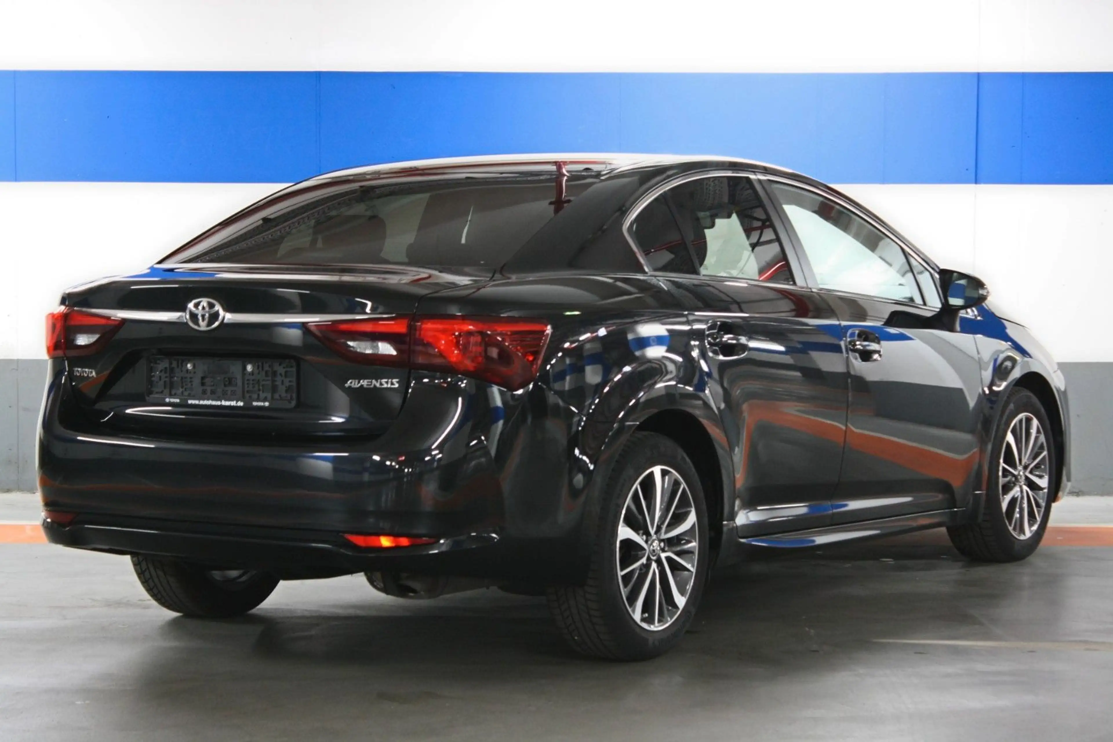 Toyota Avensis 1,8L Business Edition 4-Türig LEDER — photo 6