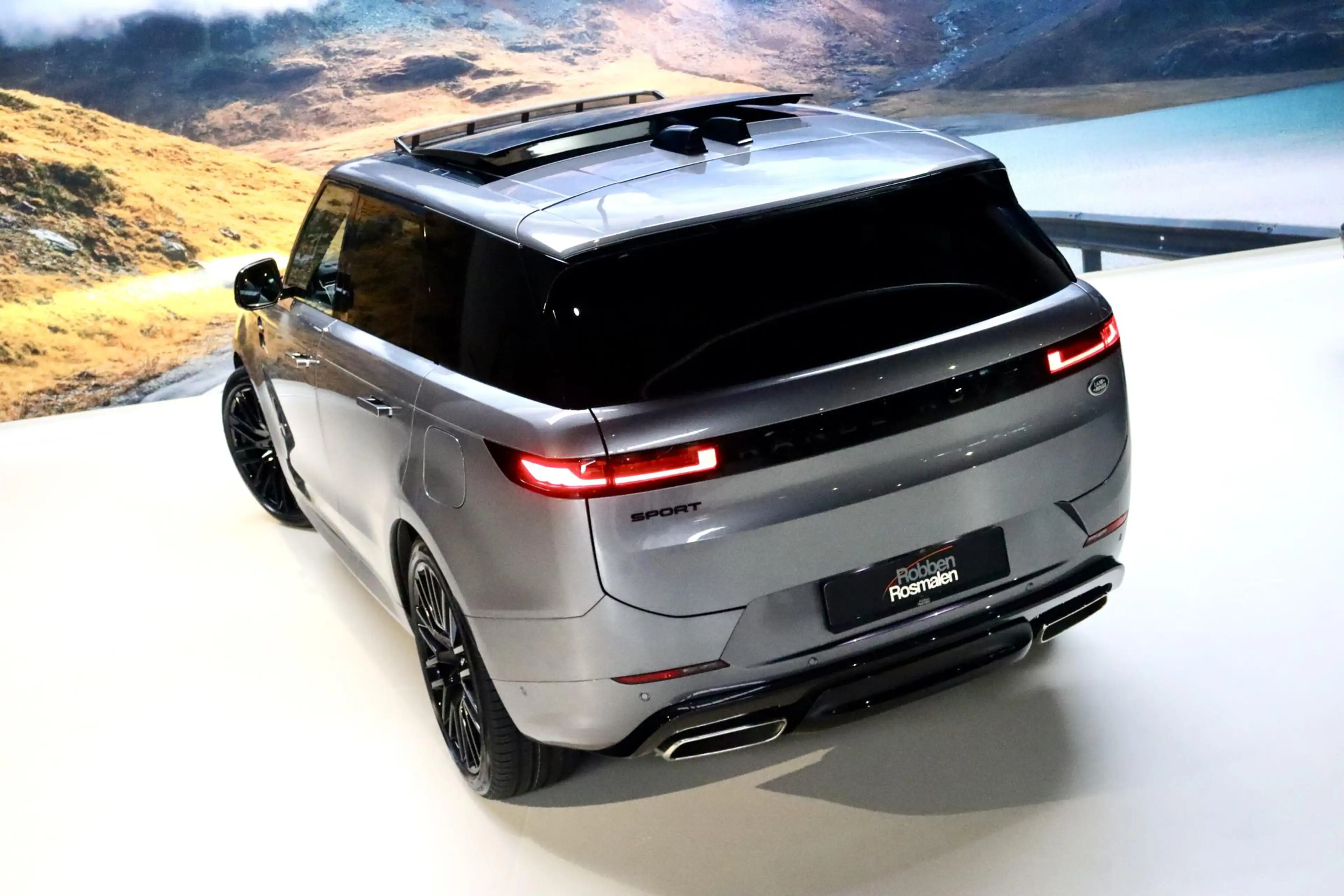 Land Rover Range Rover Sport 3.0 P440e Dynamic HSE MASSAGE|23''|VOL — photo 6