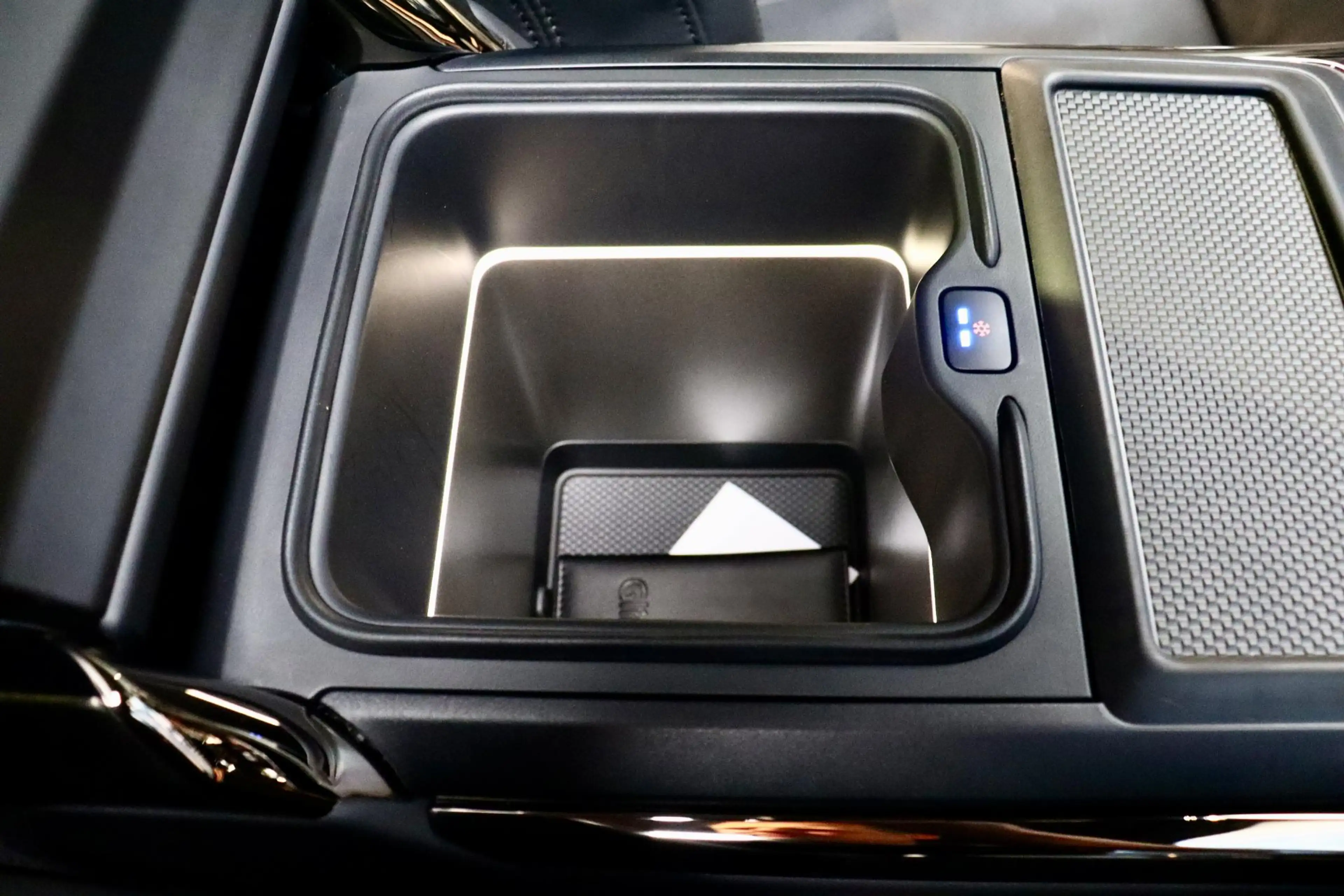 Land Rover Range Rover Sport 3.0 P440e Dynamic HSE MASSAGE|23''|VOL — photo 23