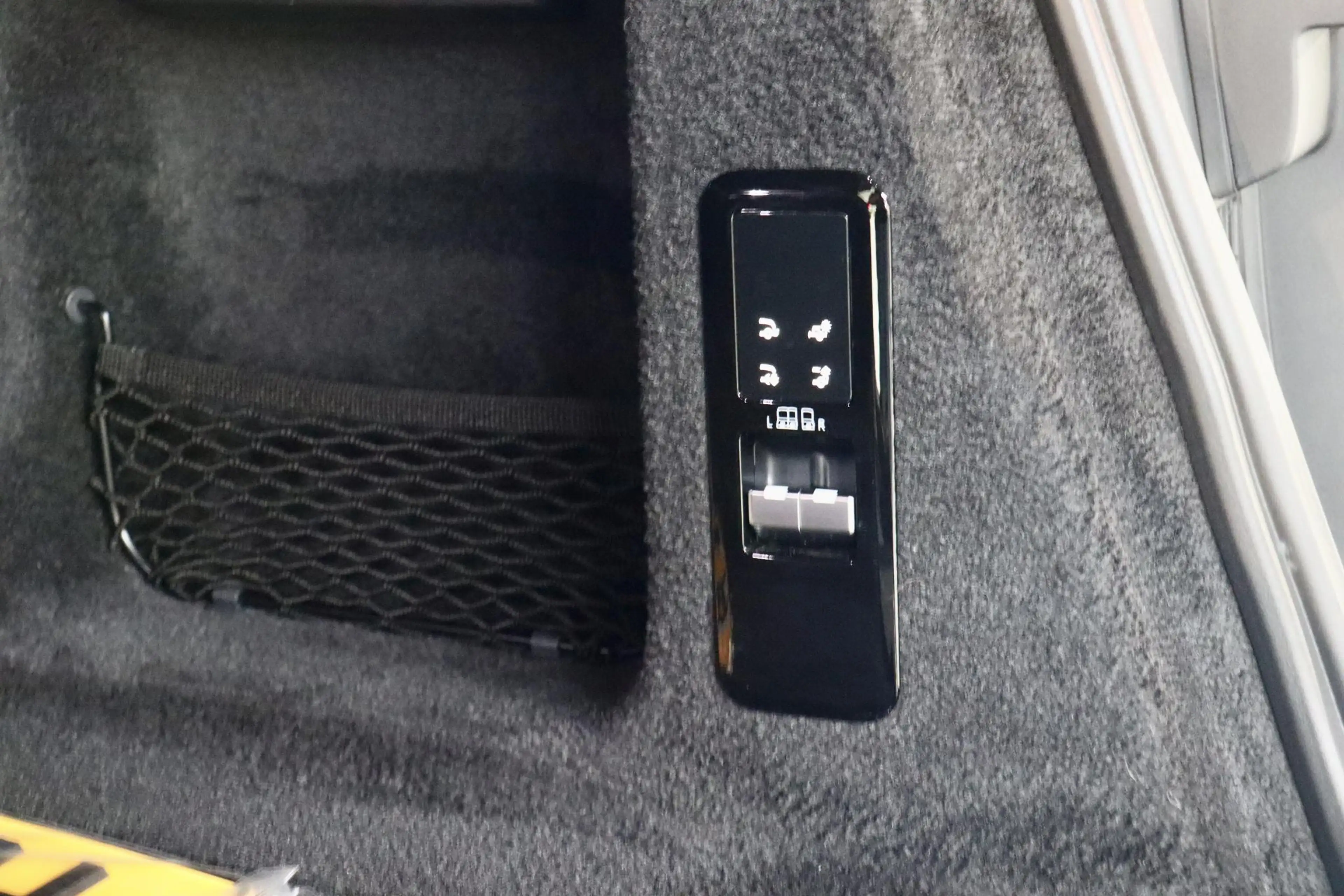 Land Rover Range Rover Sport 3.0 P440e Dynamic HSE MASSAGE|23''|VOL — photo 18