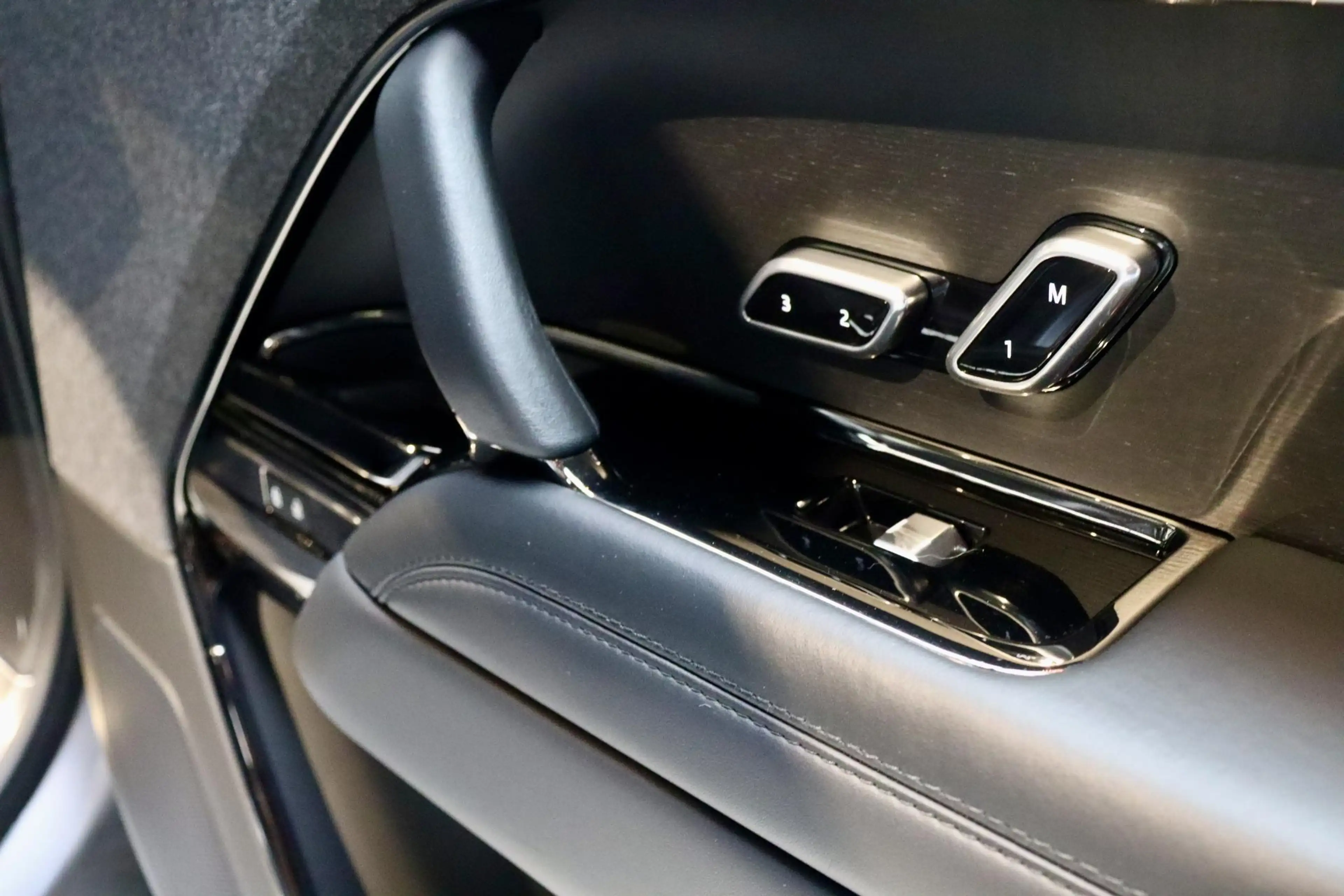 Land Rover Range Rover Sport 3.0 P440e Dynamic HSE MASSAGE|23''|VOL — photo 24