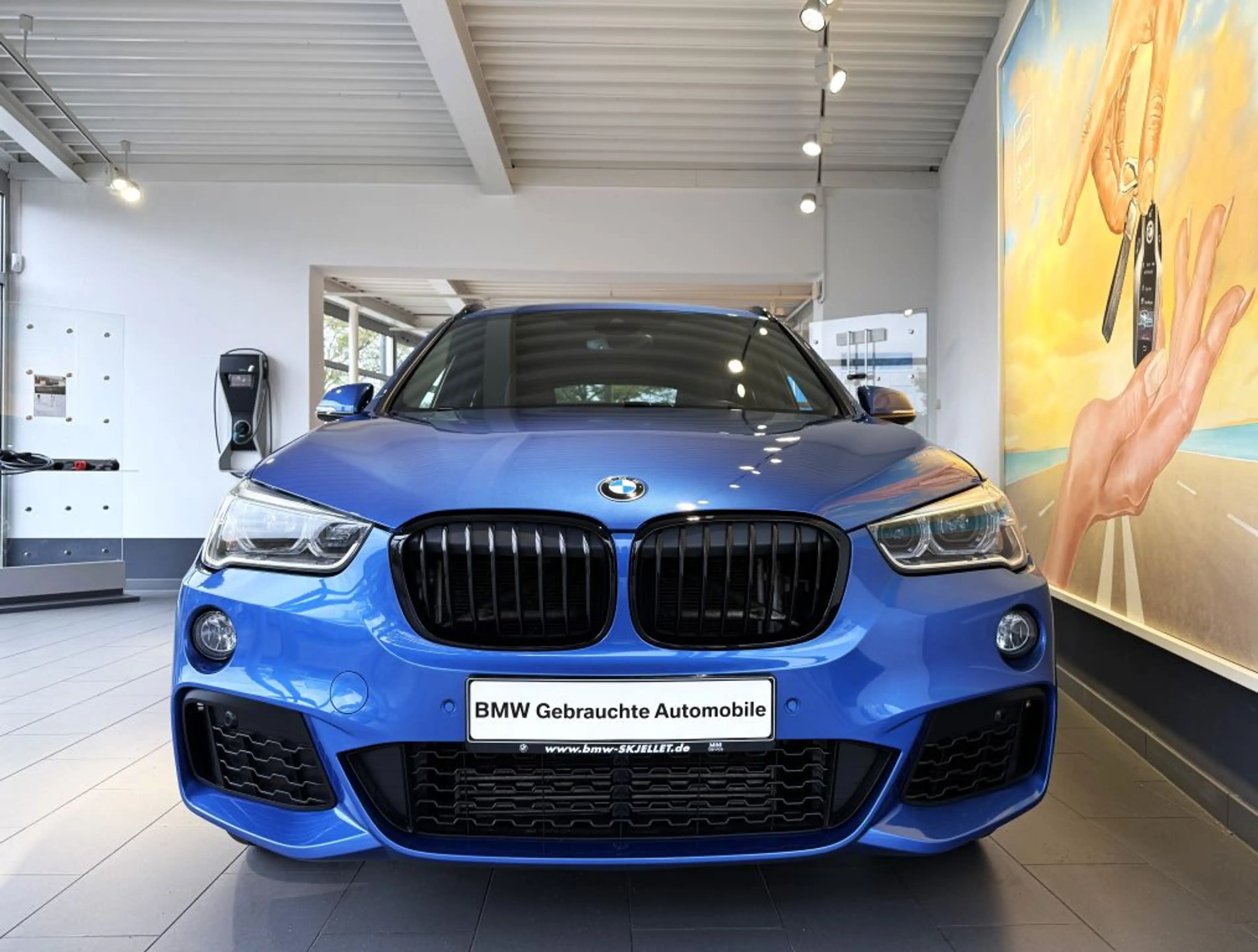 BMW X1 sDr.20i M SPORT LED+AHK+TEM+SITZ+NAV+HIFI+19* — photo 11