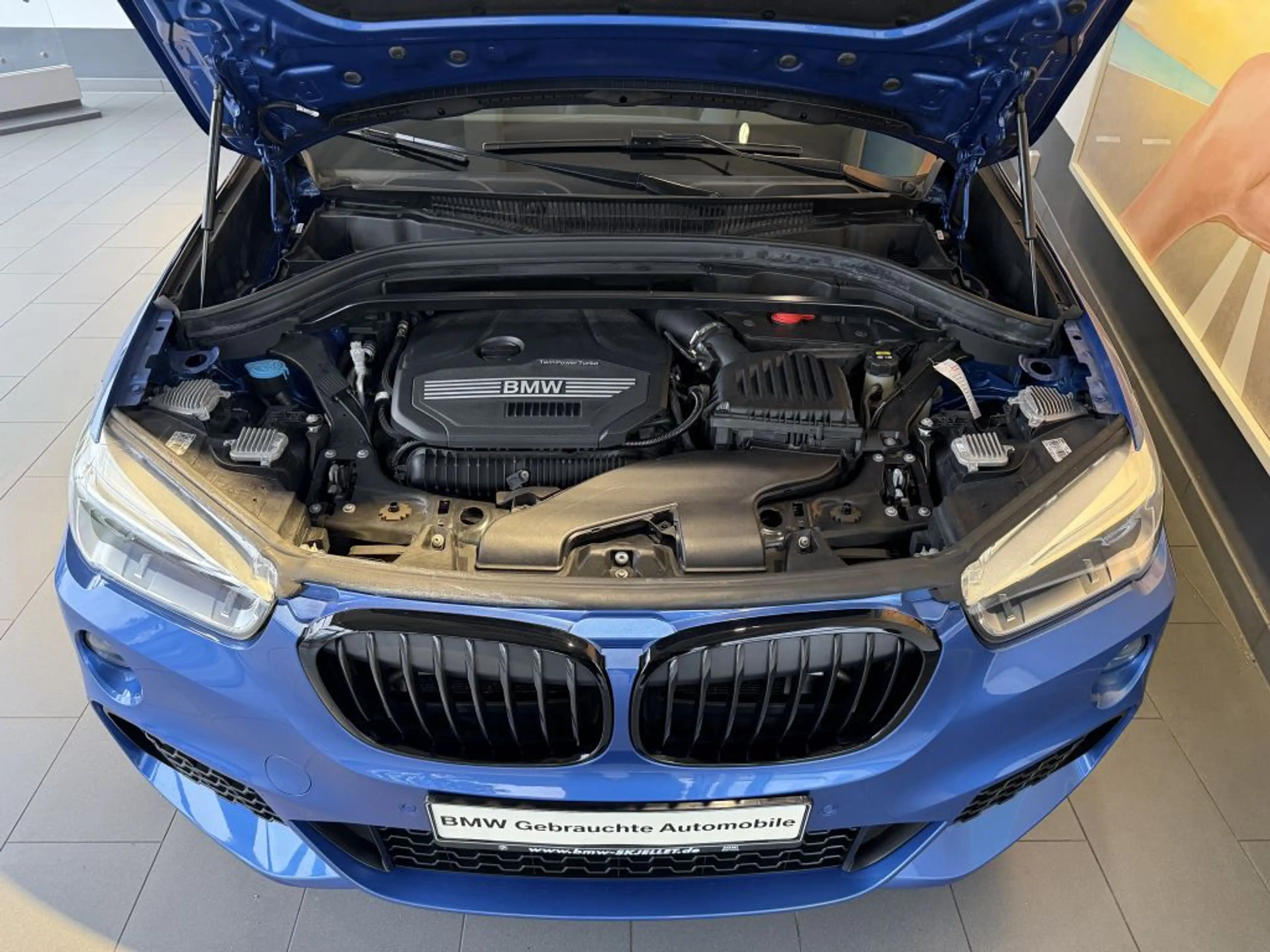 BMW X1 sDr.20i M SPORT LED+AHK+TEM+SITZ+NAV+HIFI+19* — photo 12