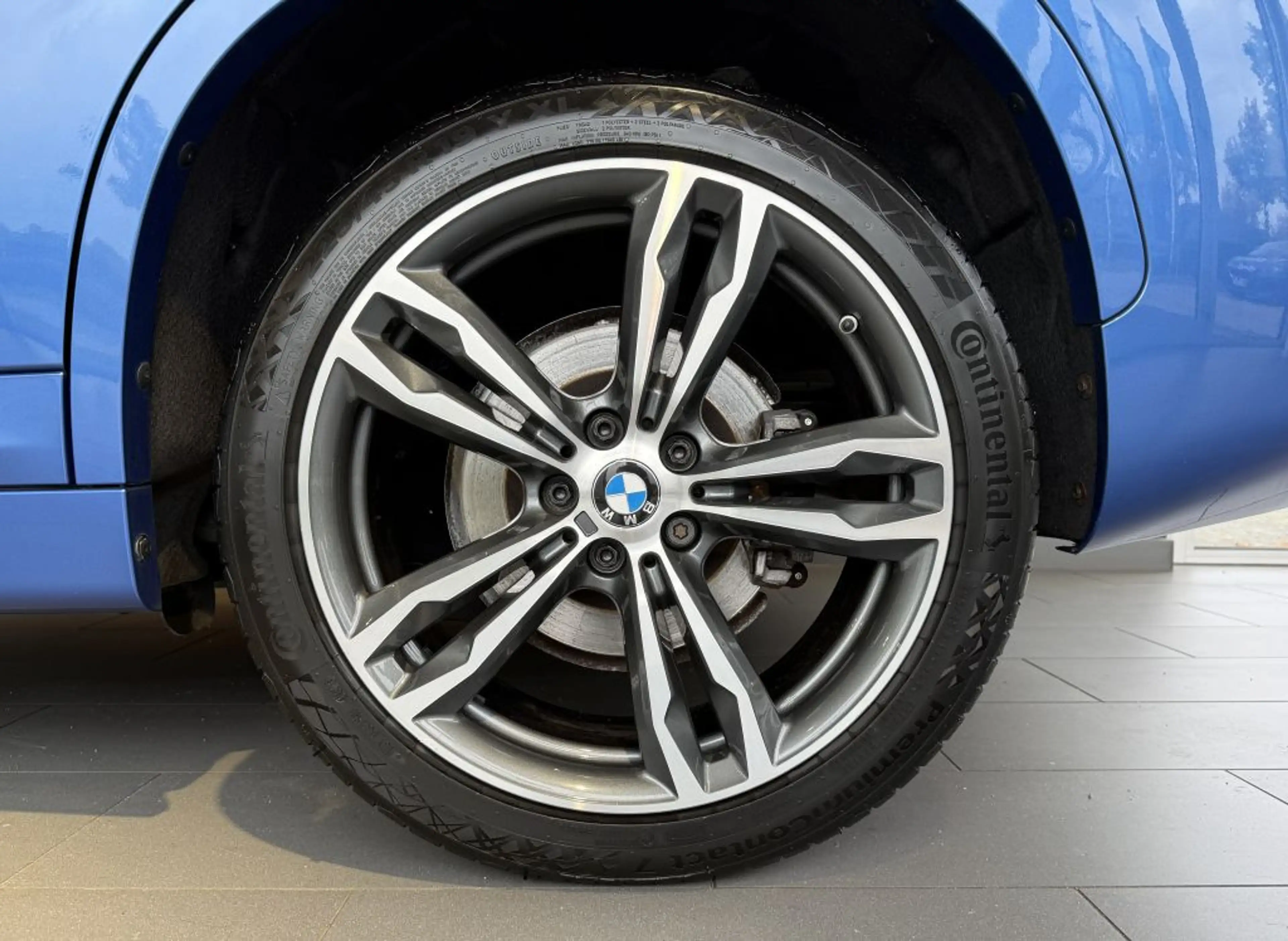 BMW X1 sDr.20i M SPORT LED+AHK+TEM+SITZ+NAV+HIFI+19* — photo 6