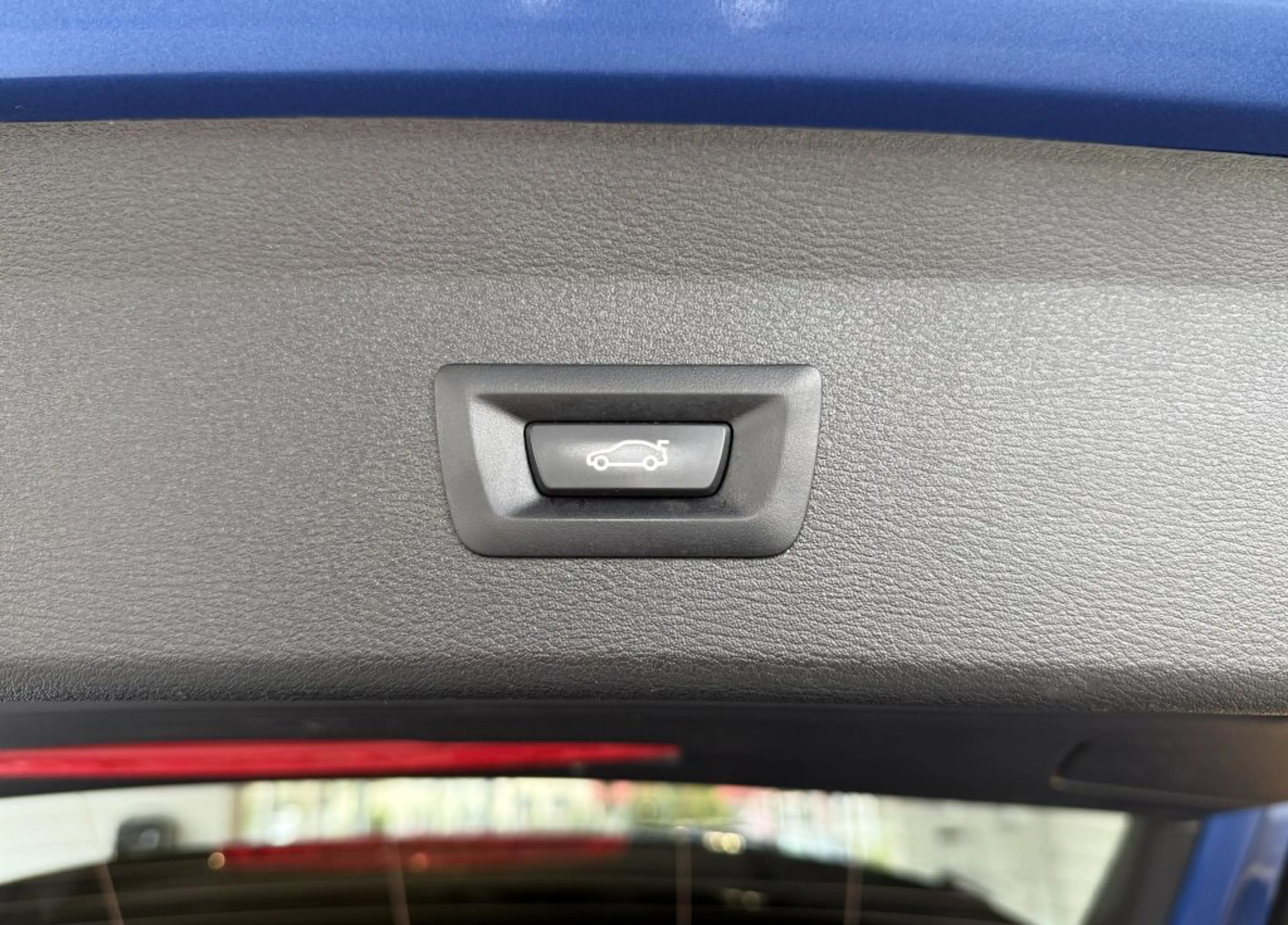 BMW X1 sDr.20i M SPORT LED+AHK+TEM+SITZ+NAV+HIFI+19* — photo 15