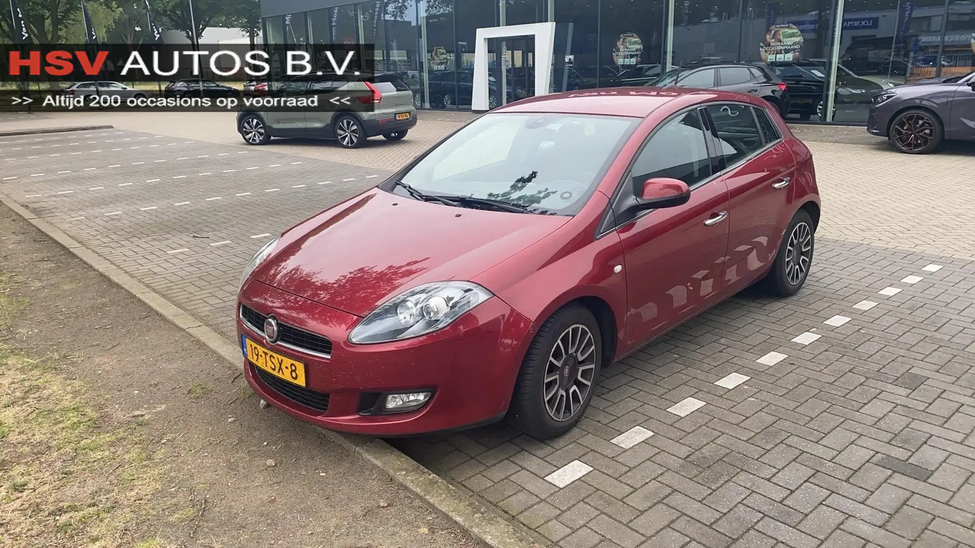 Fiat Bravo 1.4 MultiAir MyLife airco navi cruise Rood - 1