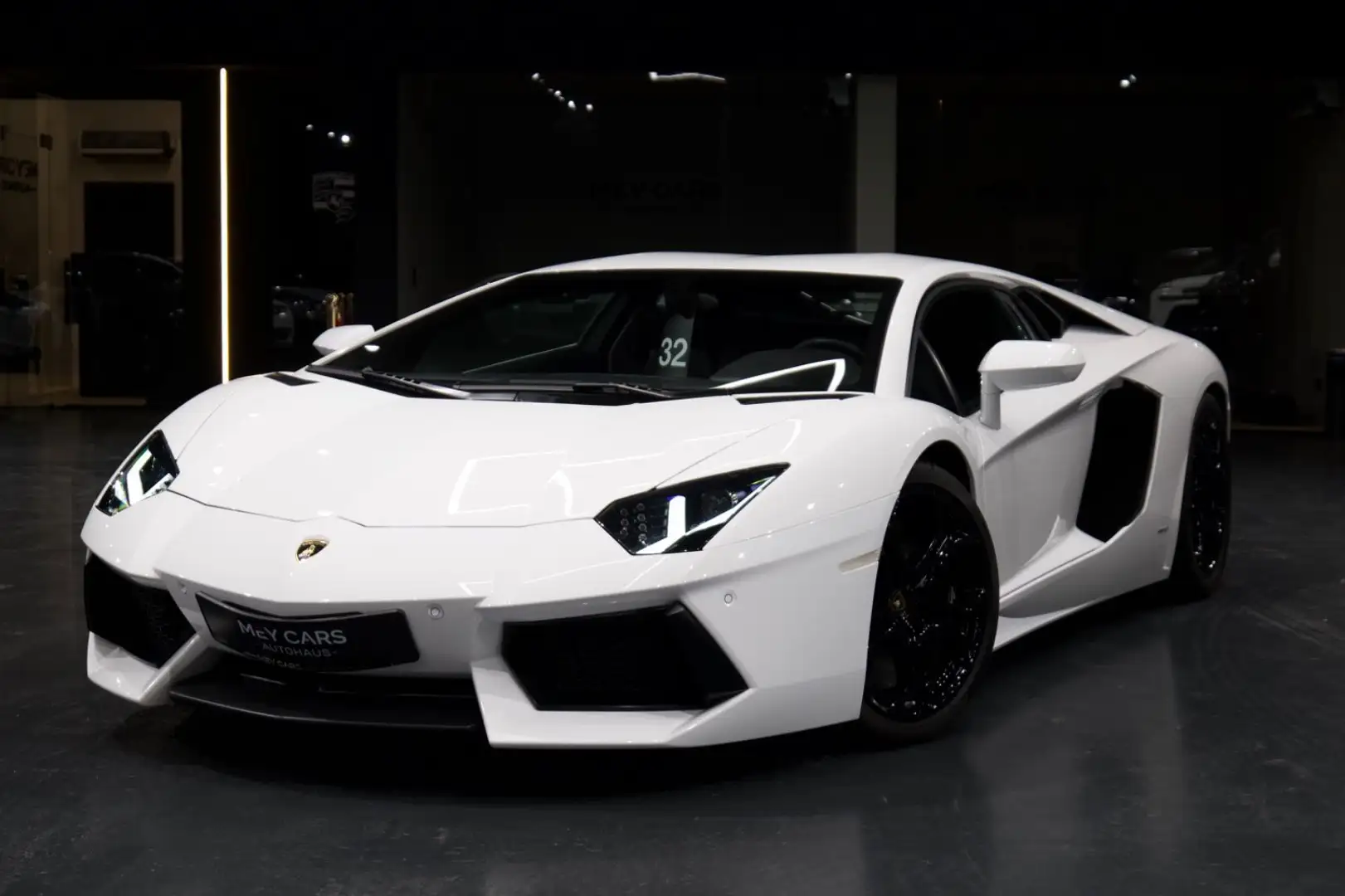 Lamborghini Aventador LP 700-4*Unfallfrei*Scheckheft* Weiß - 1