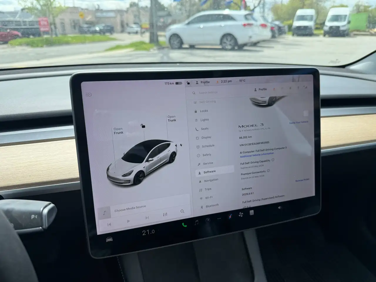 Tesla Model 3 снимка Tesla Model 3