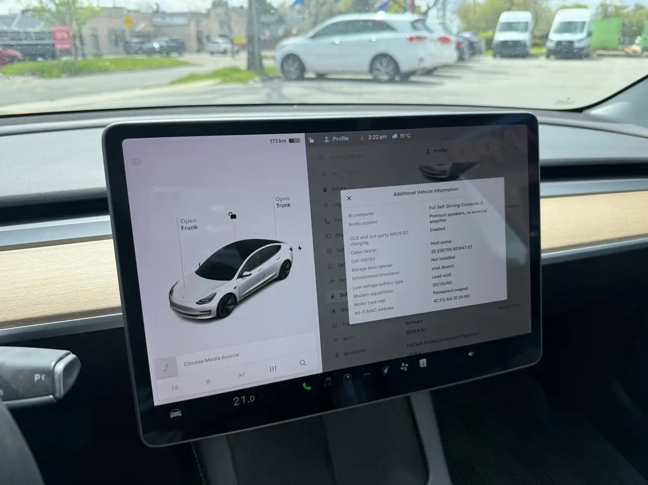 Tesla Model 3 снимка Tesla Model 3