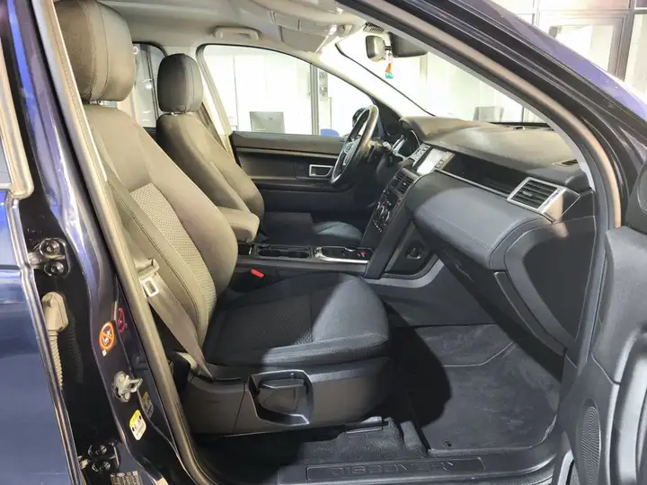 Land Rover Discovery Sport 2019, foto 12