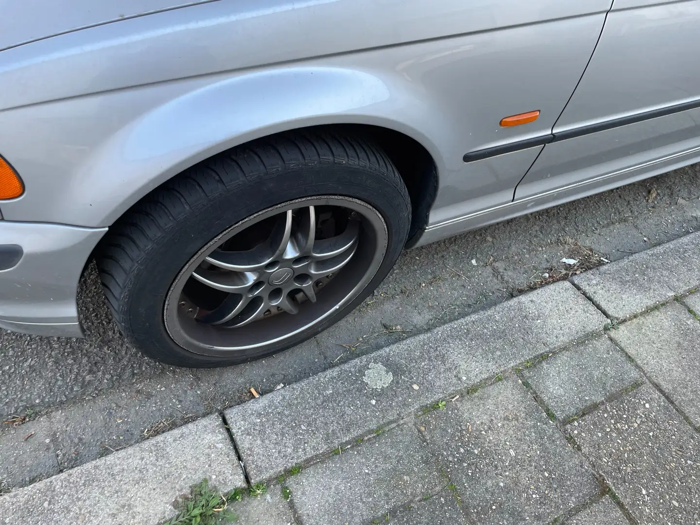 BMW 330 330 316i Executive Gri - 2