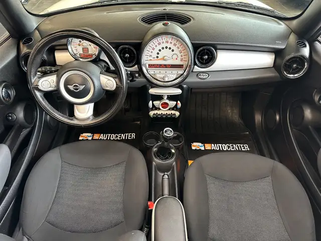 Mini Convertible view 11