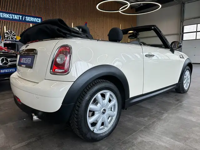 Mini Convertible view 2